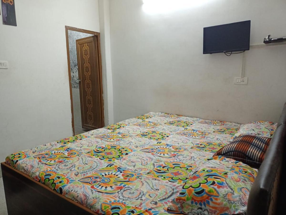Chinta Haran Rest House Deoghar Quarto foto